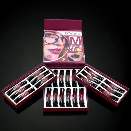 LIP GLOSS